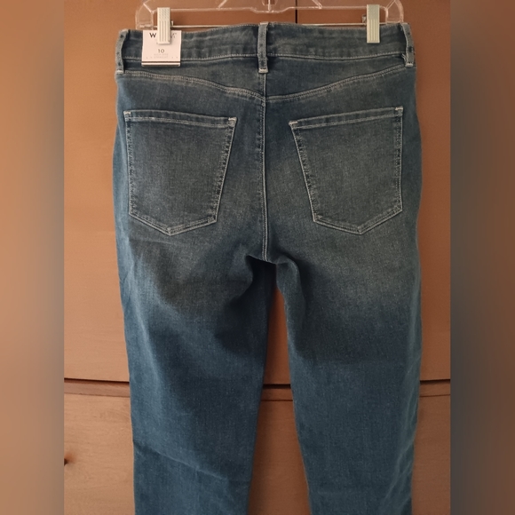 NWT White House Black Market High Rise Straight Crop Jeans, Size 10, Medium Blu - Picture 3 of 8